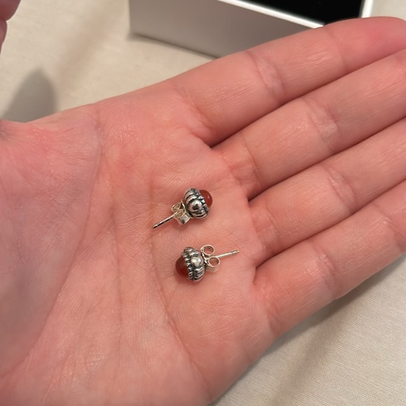 Pandora Earrings - Picture 2 of 4